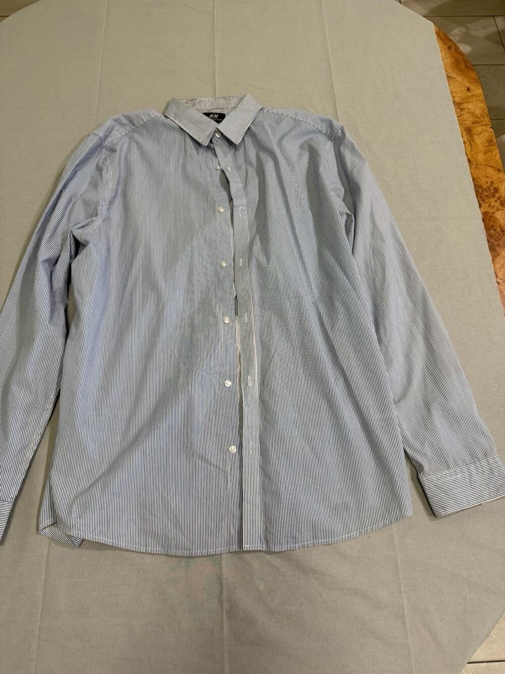 H&M Mens XL Slim Fit Easy Iron Blue White Striped Button Up Long Sleeve Shirt